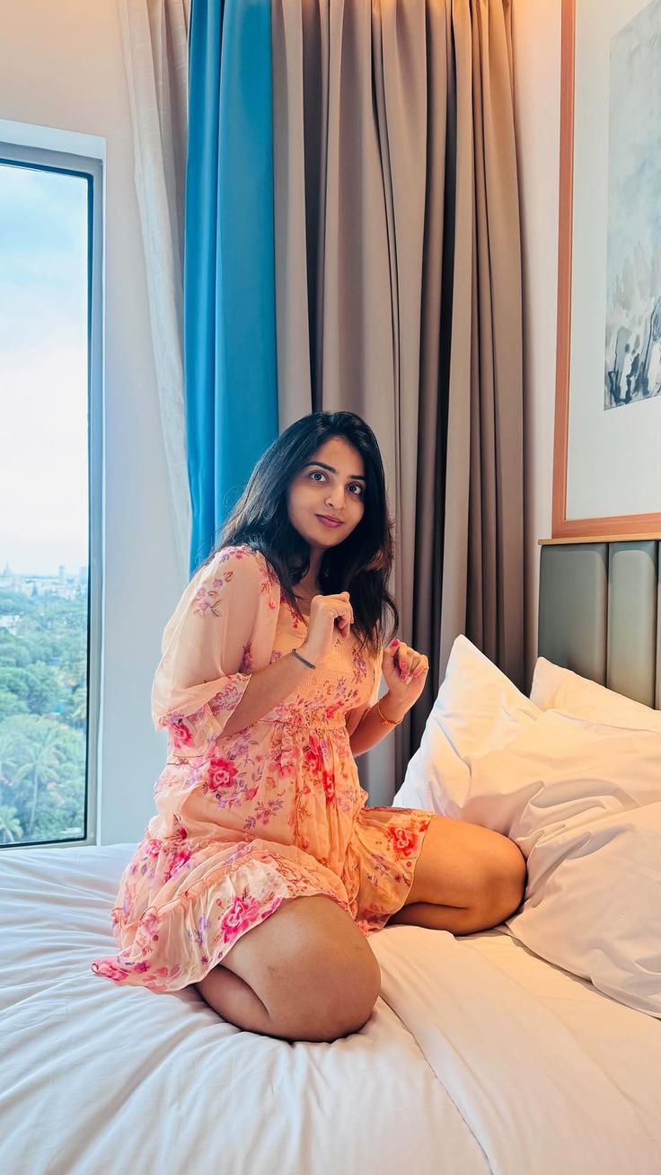 Beach Road Visakhapatnam Independent Escort Meera Available